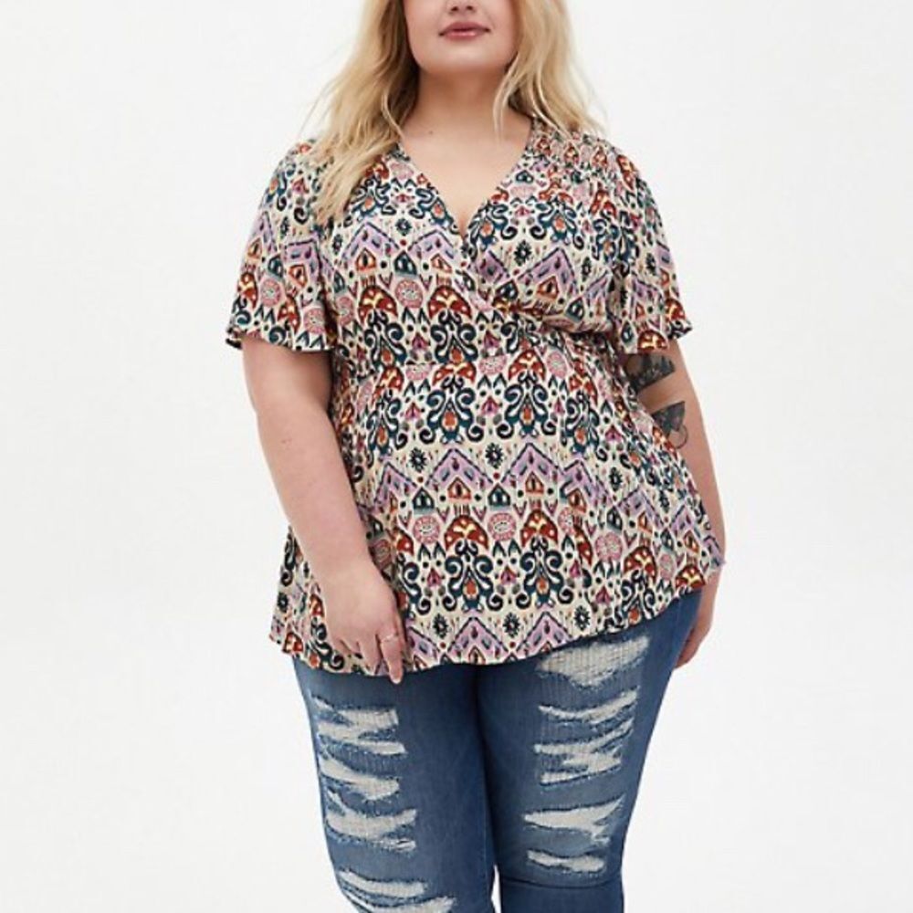 Torrid Rayon Crepe Smocked Surplice Top Ikat Yellow wrap top size 1
